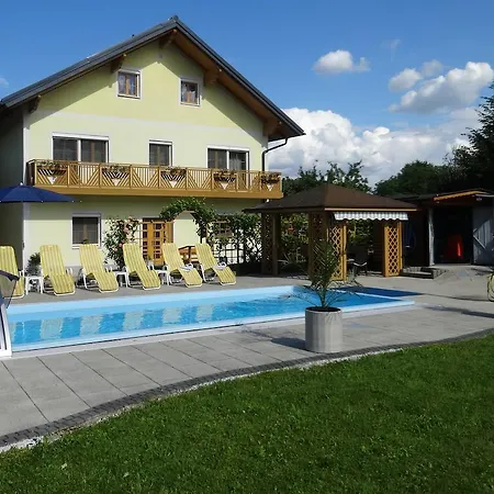 Pension Scherwirt Γκρατς