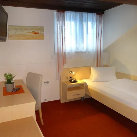 Konukevi Pension Scherwirt 3*
