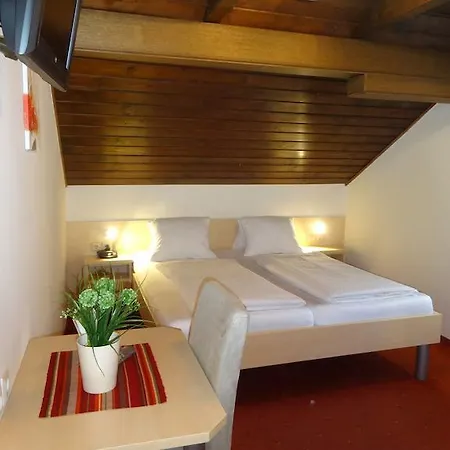 Konukevi Pension Scherwirt