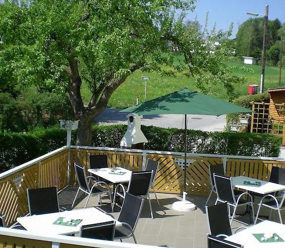 Pension Scherwirt بيت ضيافة